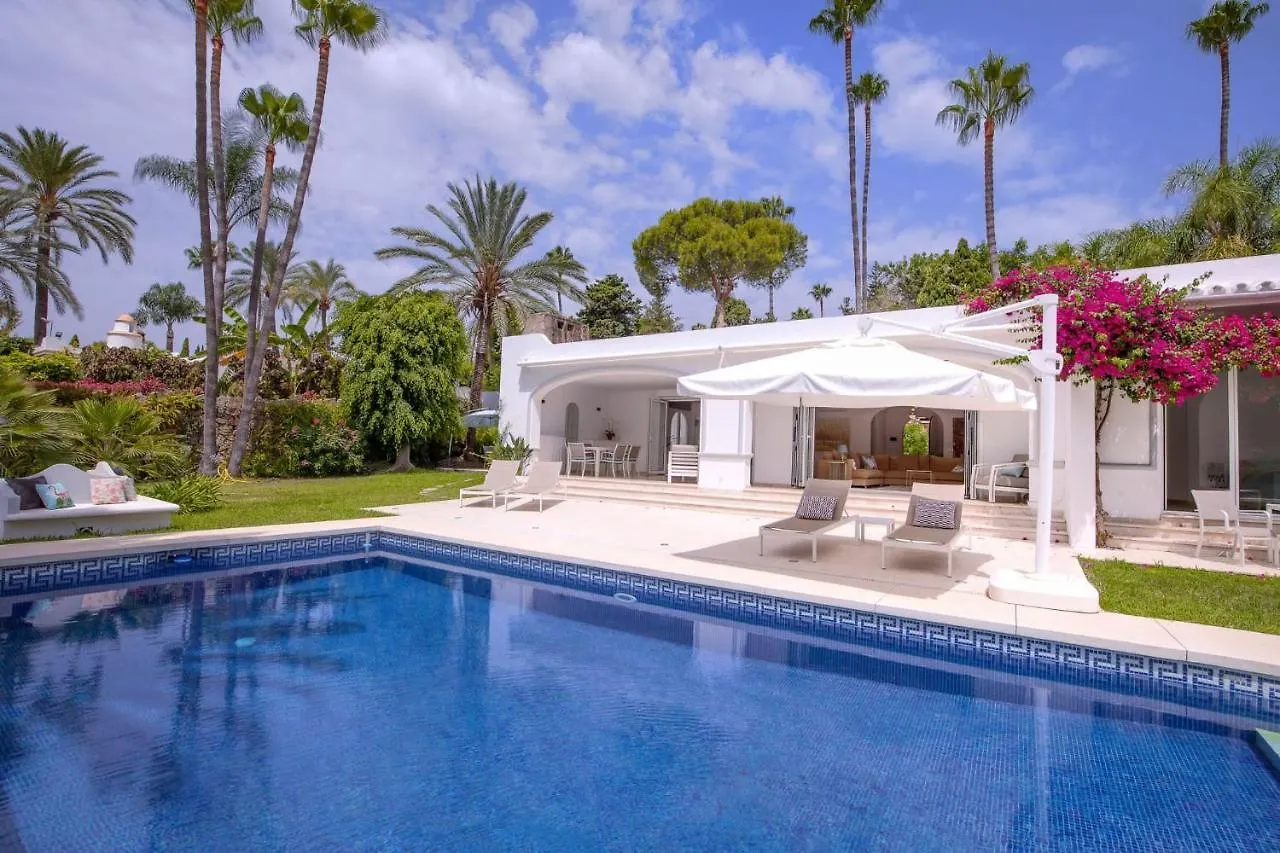 Villa El Pilar Εστεπόνα